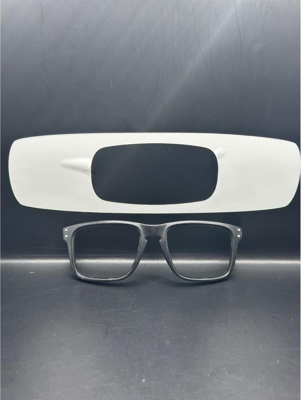 Oakley Holbrook XL Matte Black Front/Orbital (Matte Silver Rivet)